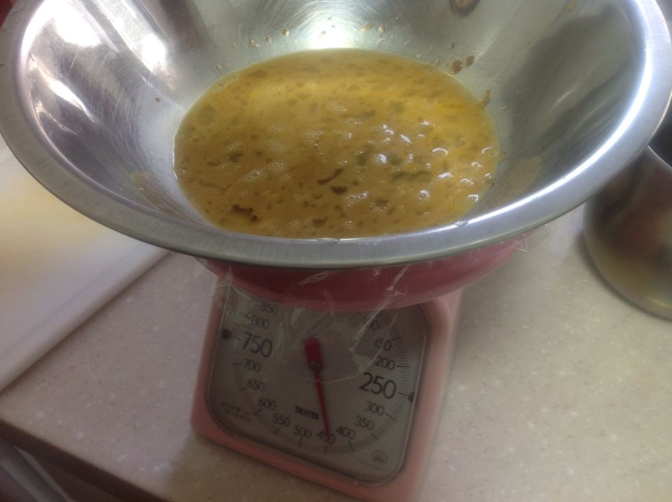 While the dough's in the fridge, let's work on the nut mixture. Whisk the eggs with the brown sugar, honey, melted butter, salt, and finally, last but not least, cinnamon powder.