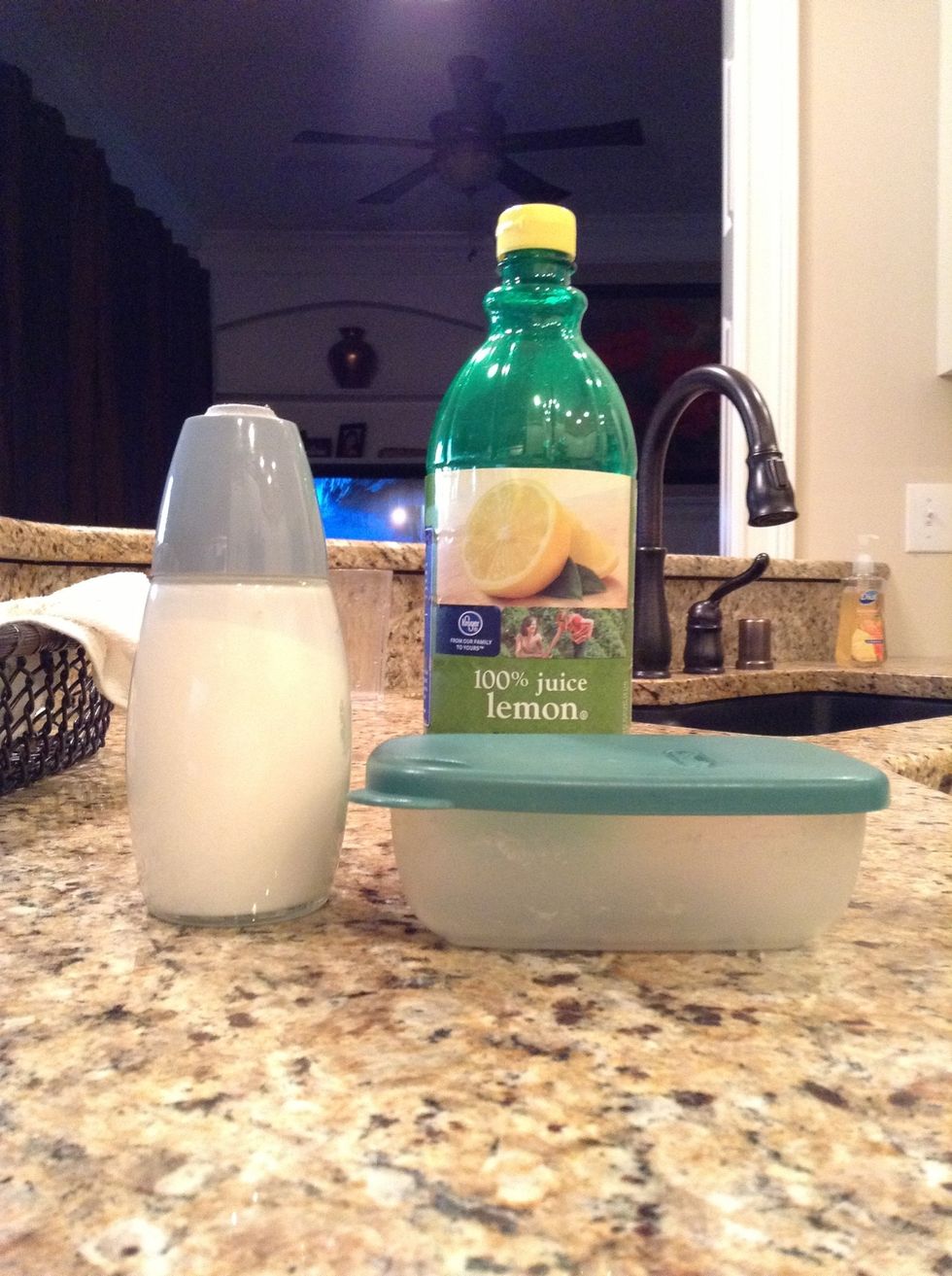 While you are waiting for your tea get out a small container, pure lemon juice, and granulated sugar. We will be adding all of these ingredients to the mask as well.