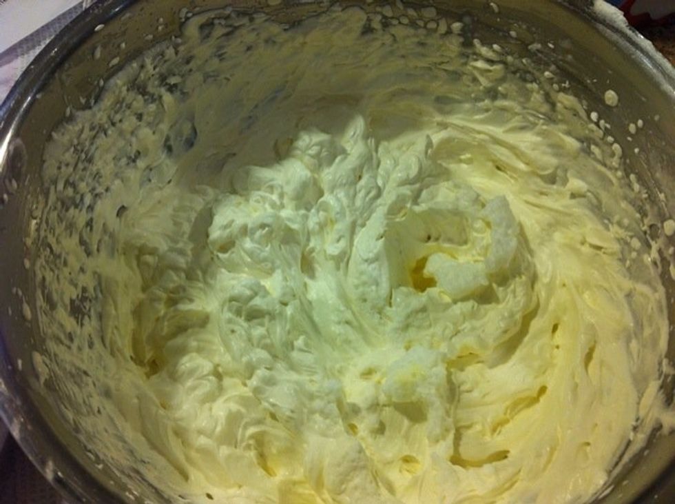 Whip the whipped cream in a separate bowl