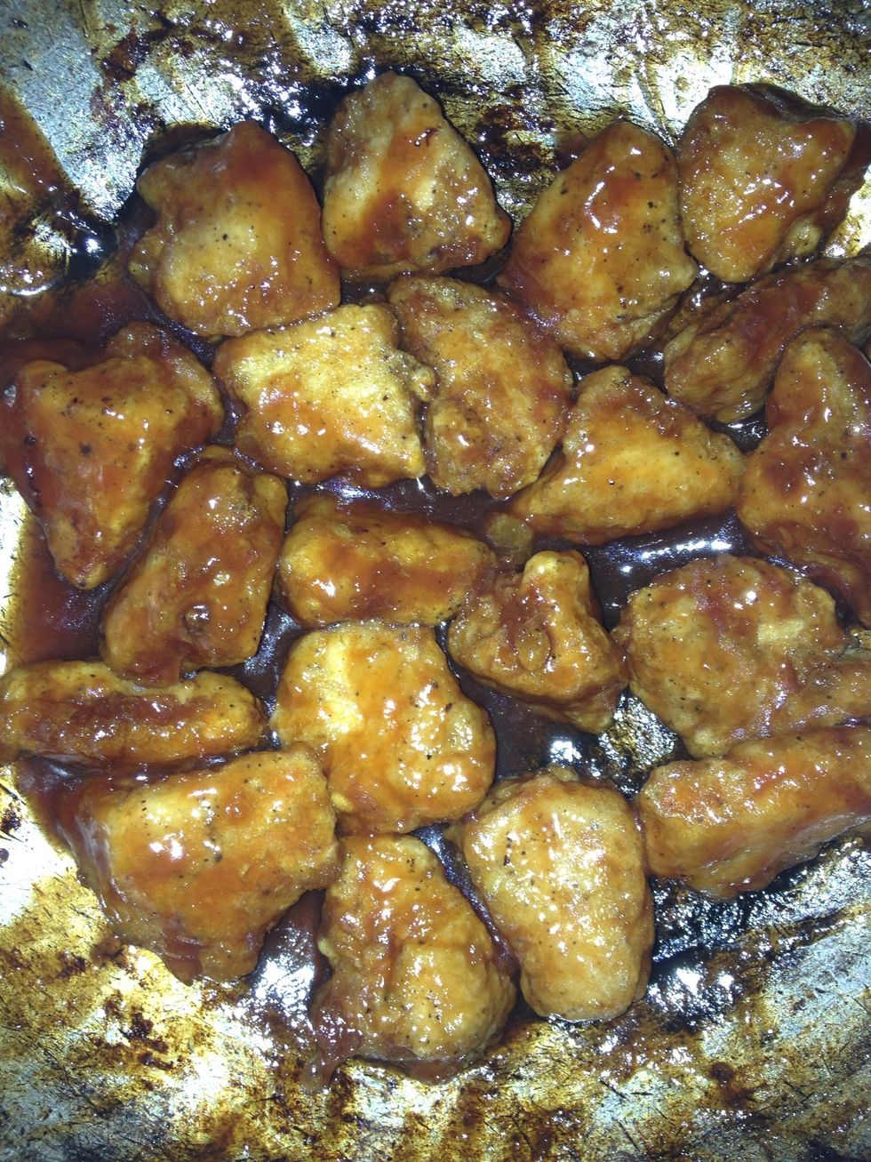 Whisk 2gether sugar ,soy,vinegar n tomato ketchup and add 2 the fried chicken in a hot wok.add fried cashews if using. Fry well till the sauce thickens n turns a deeper colour.