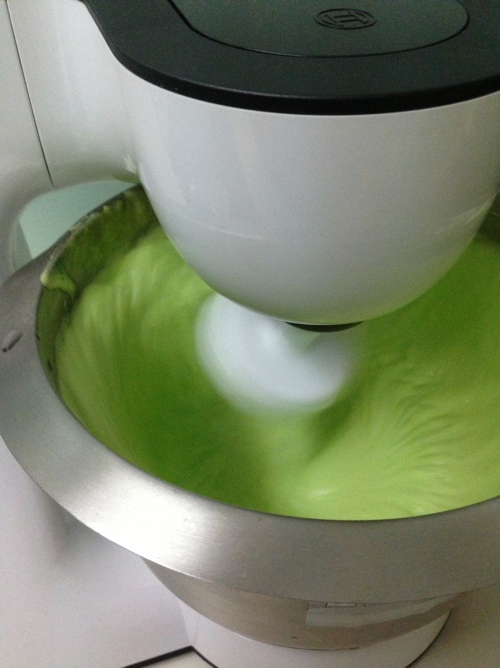 Whisk at high speed for 7 mins. Add oil slowly at the last minute