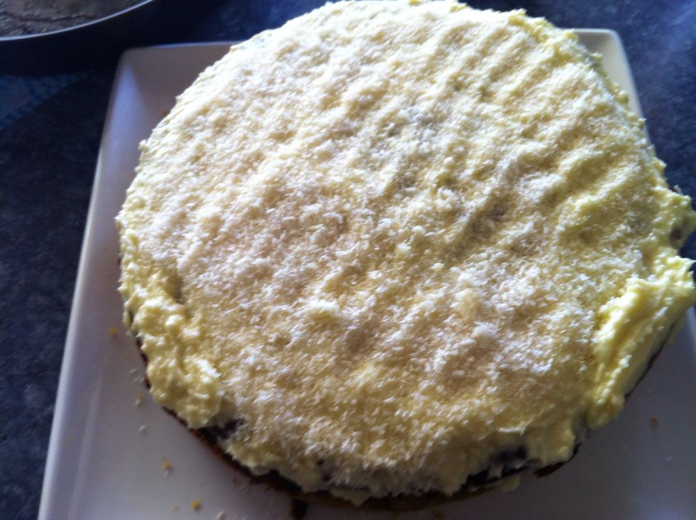 Whisk cream cheese with icing sugar. If the mixture is hard to whisk, slowly add some thicken cream to loosen the icing. This makes it easier for whisking.
