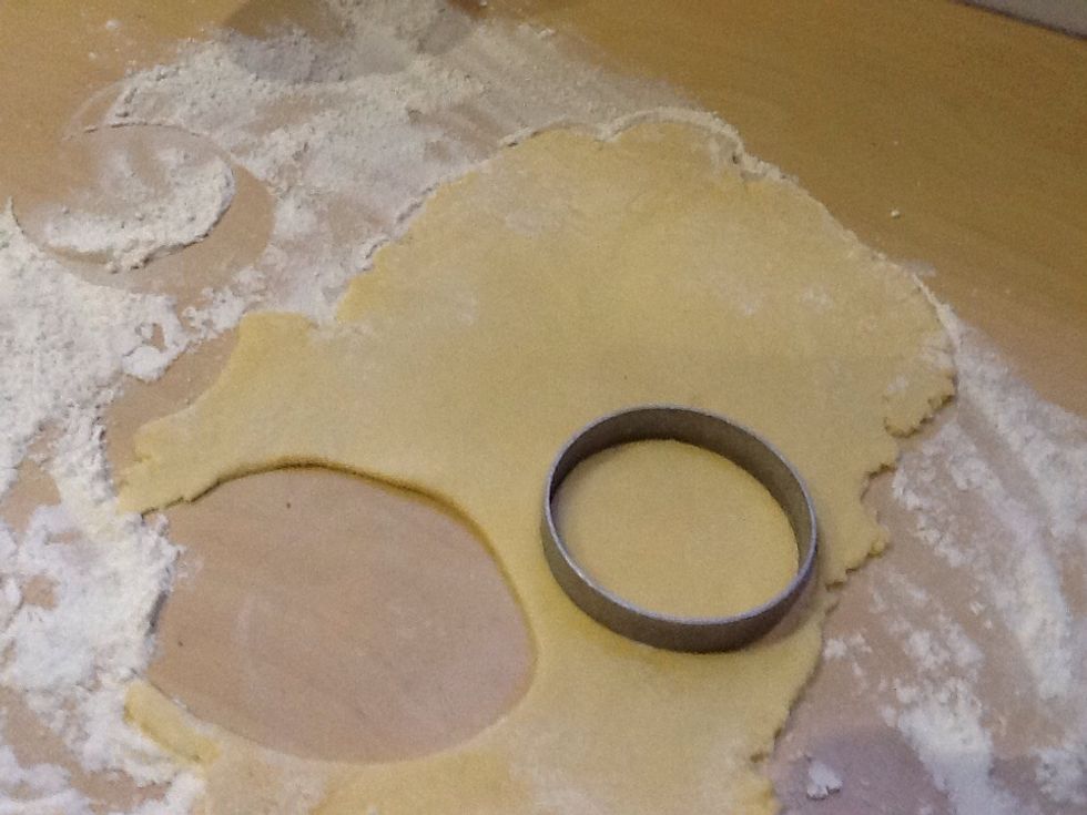 With a cookie cutter, cut out fractions of your pastry.