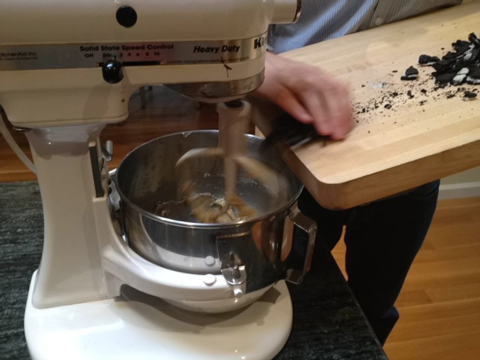 With the mixer on low add the Oreo chunks to the wet mixture.
