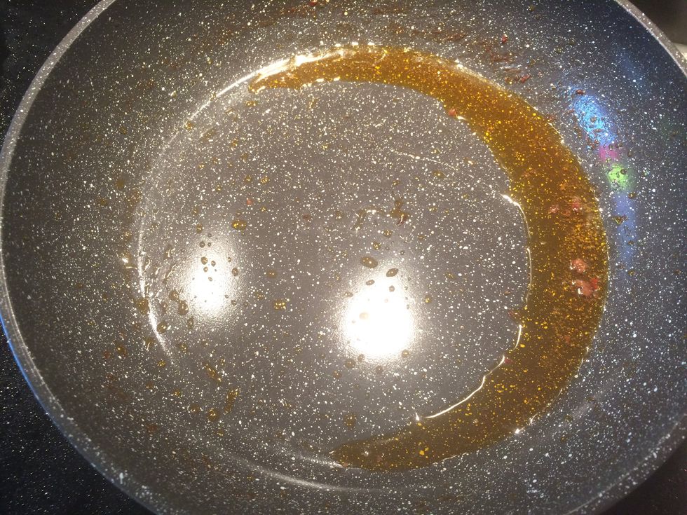 With the remaining oil start browning the onions.