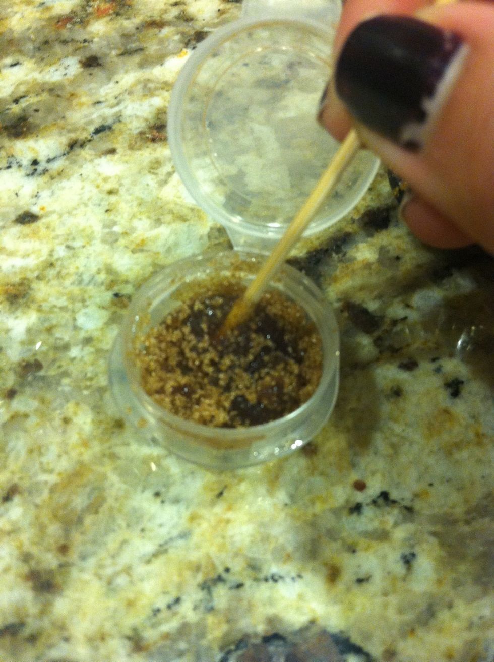 With your toothpick or anything you want to use, mix the honey and brown sugar really good