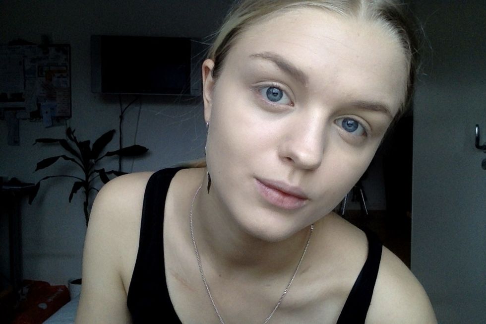 woooo! i forgot to take a picture of the "concealing" but yeah concealer under the eyes is done.