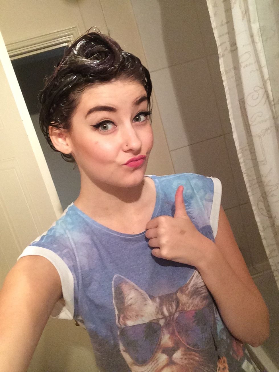 Work from root to tip, rubbing and combing through with your fingers. Use the whole bottle, you want your hair to be completely saturated. (You may need 2 boxes for thicker/longer hair)