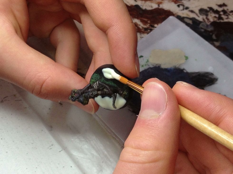 Work quickly. Otherwise, the glue might dry before you're done.