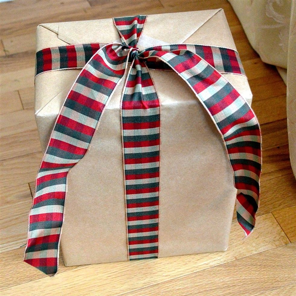 How to make big fluffy package bows B+C Guides