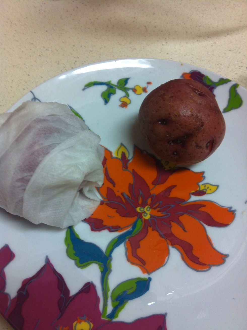 Wrap potato in wet paper towel