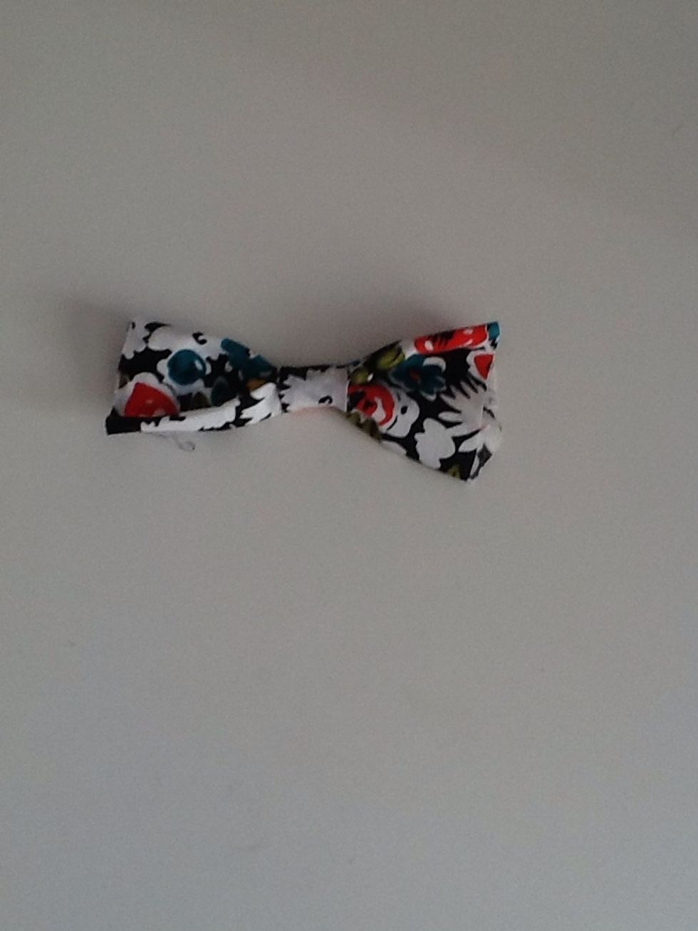 Wrap the strip around the middle of your bow.