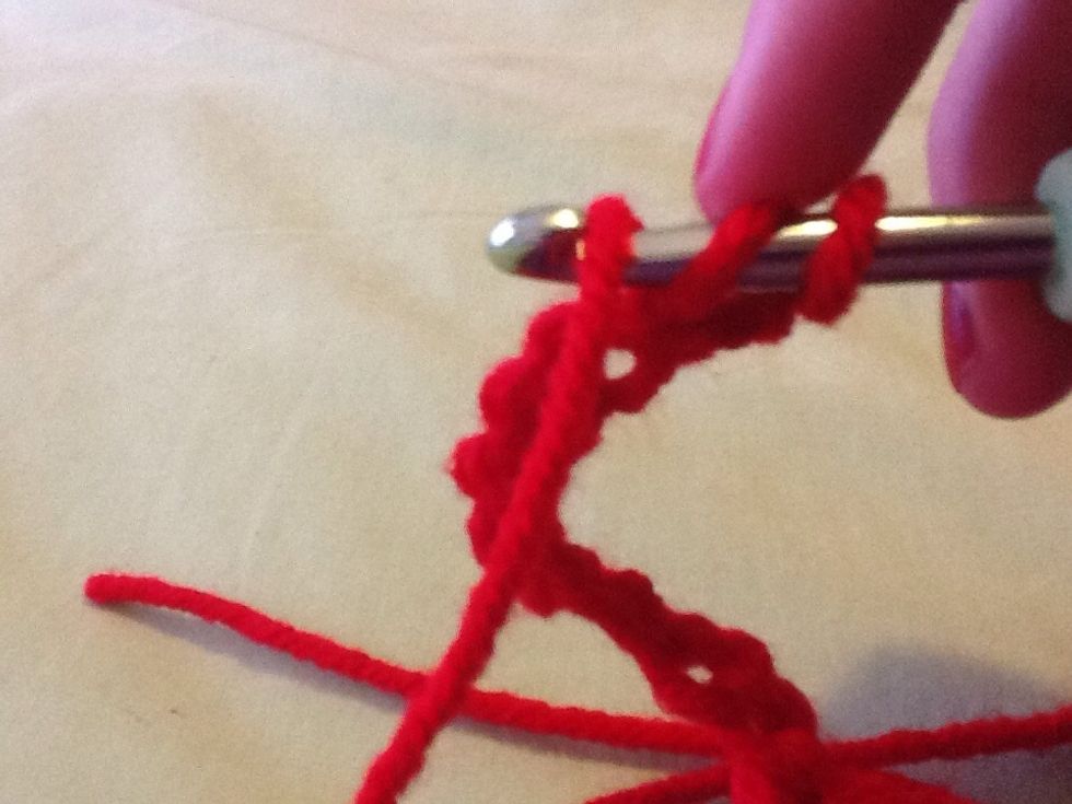 Wrap yarn around again