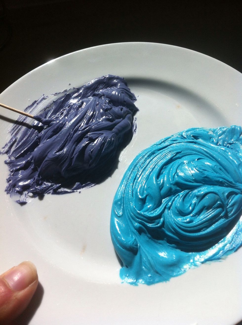 Yay bright colours are made by using gel food colouring.