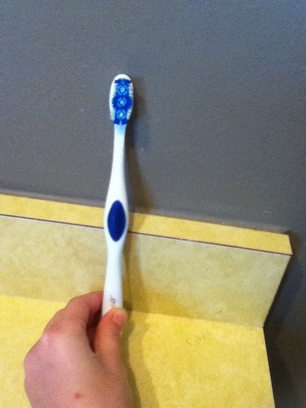 Yea\ud83d\ude0a My tooth brush and no im not a boy I just got that from the dentist\ud83d\ude0a