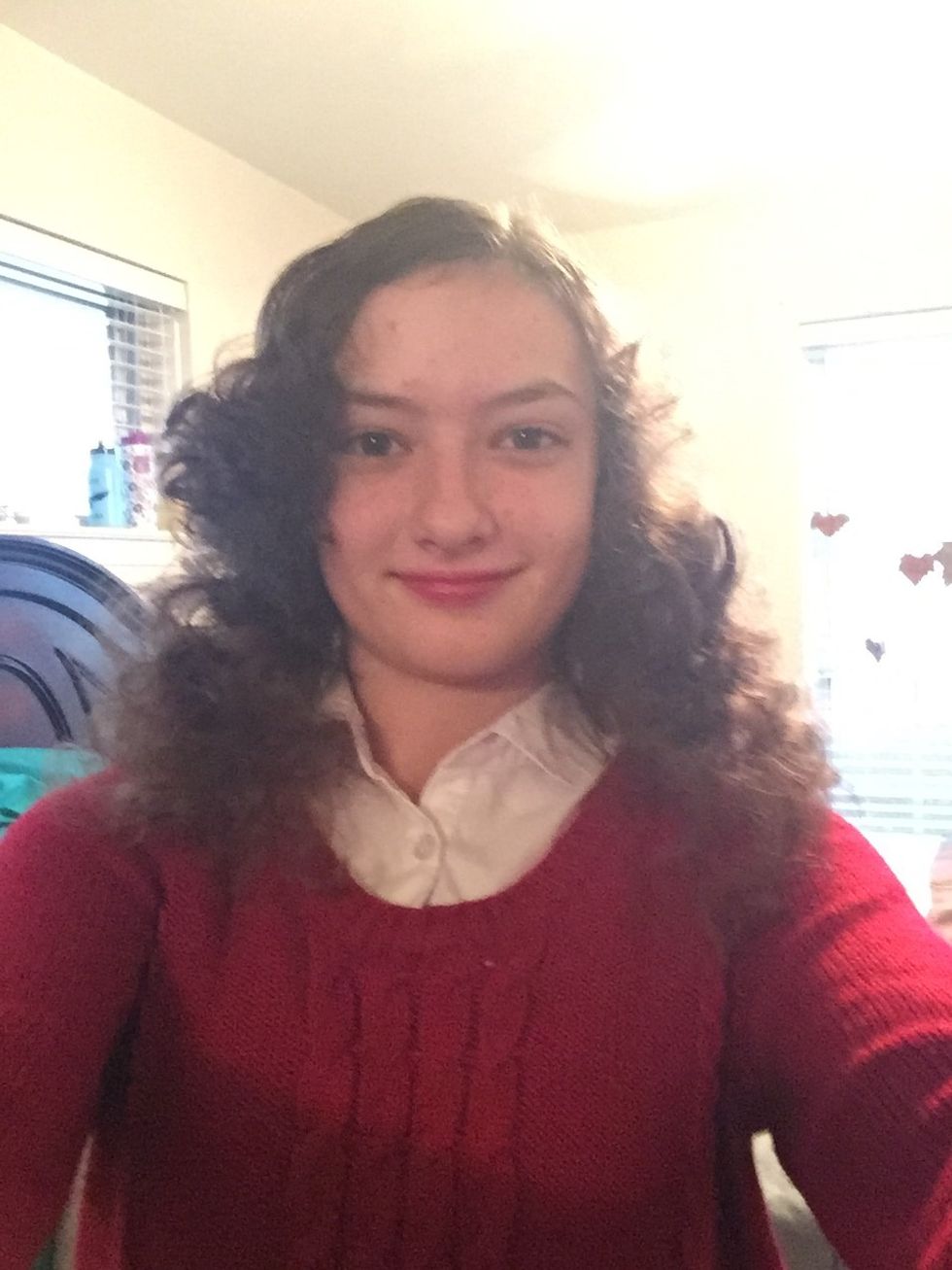 Yes. I brushed it. It's so fluffy I'm gonna die! Lol. But that's how I like it. I'm going to pin it back though! ( I like it because my hair has ZERO volume, unless I curl it. Lol)