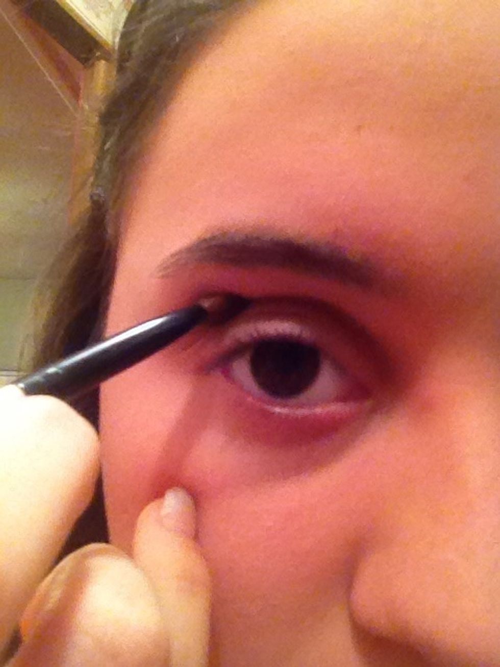 You are going to put this on the crease.