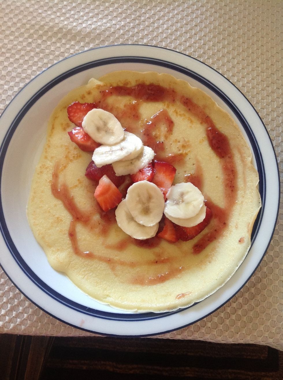 You can add any toppings you like. In my case, strawberry jam, strawberries, and bananas will do for my tasting!