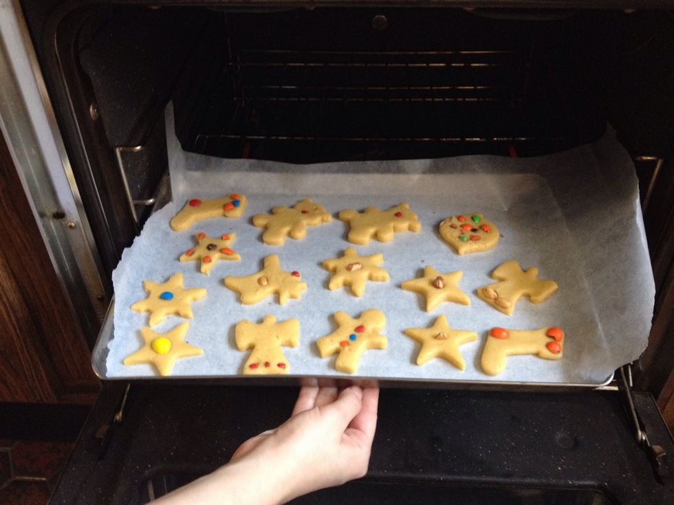 You can decorate them with chocolate chips, almonds, nuts... I decorated mine with peanut MnM's and put them in the oven for 15 min