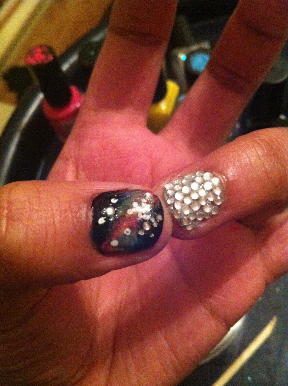 You can even create a totally blinged nail to stand out from the rest of your galaxy/nebular nails :) hope this helped!