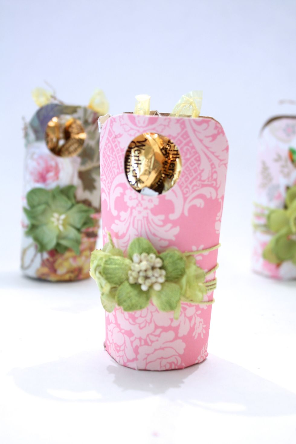 you can fill with candies and even personalize