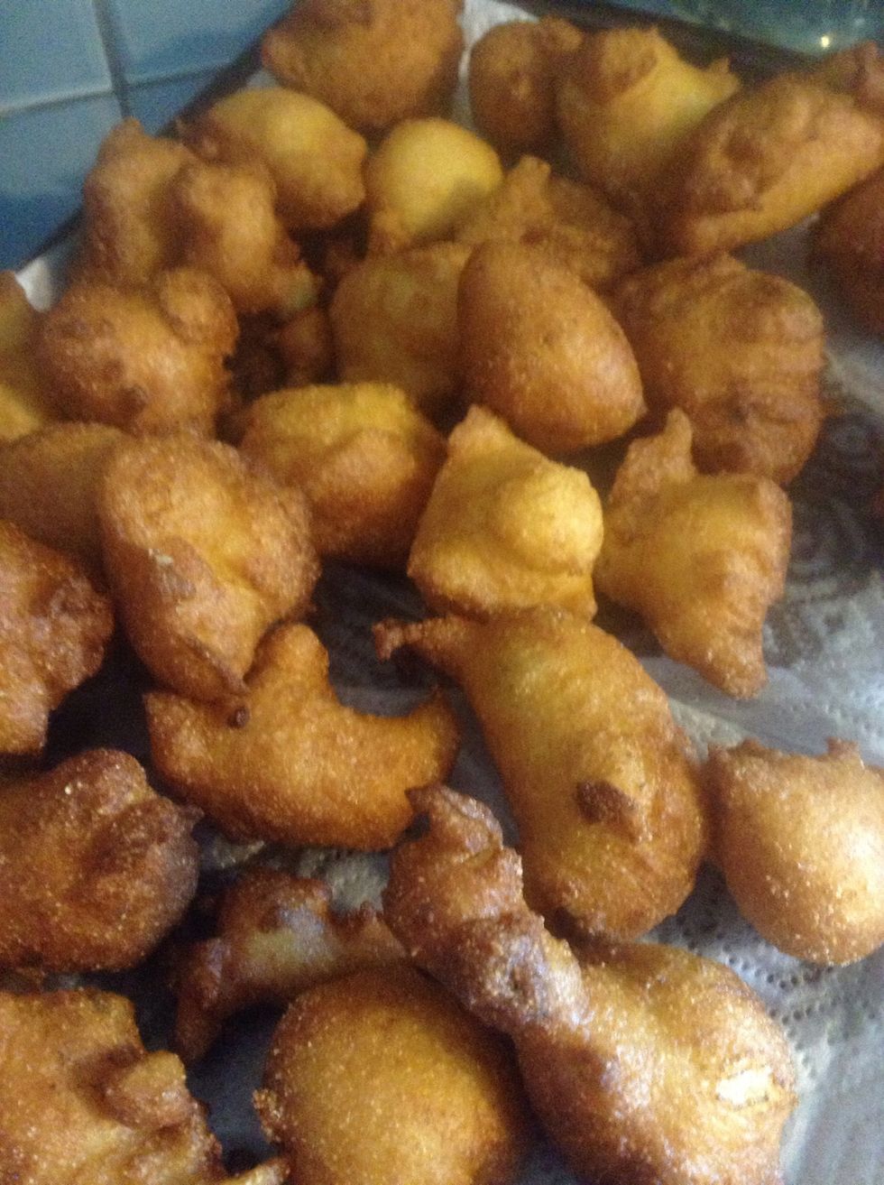 You can keep the hushpuppies warm in a low oven until ready to serve. But if there are people around, you may skip this step because folks LOVE these and will eat them as fast as you can make them!