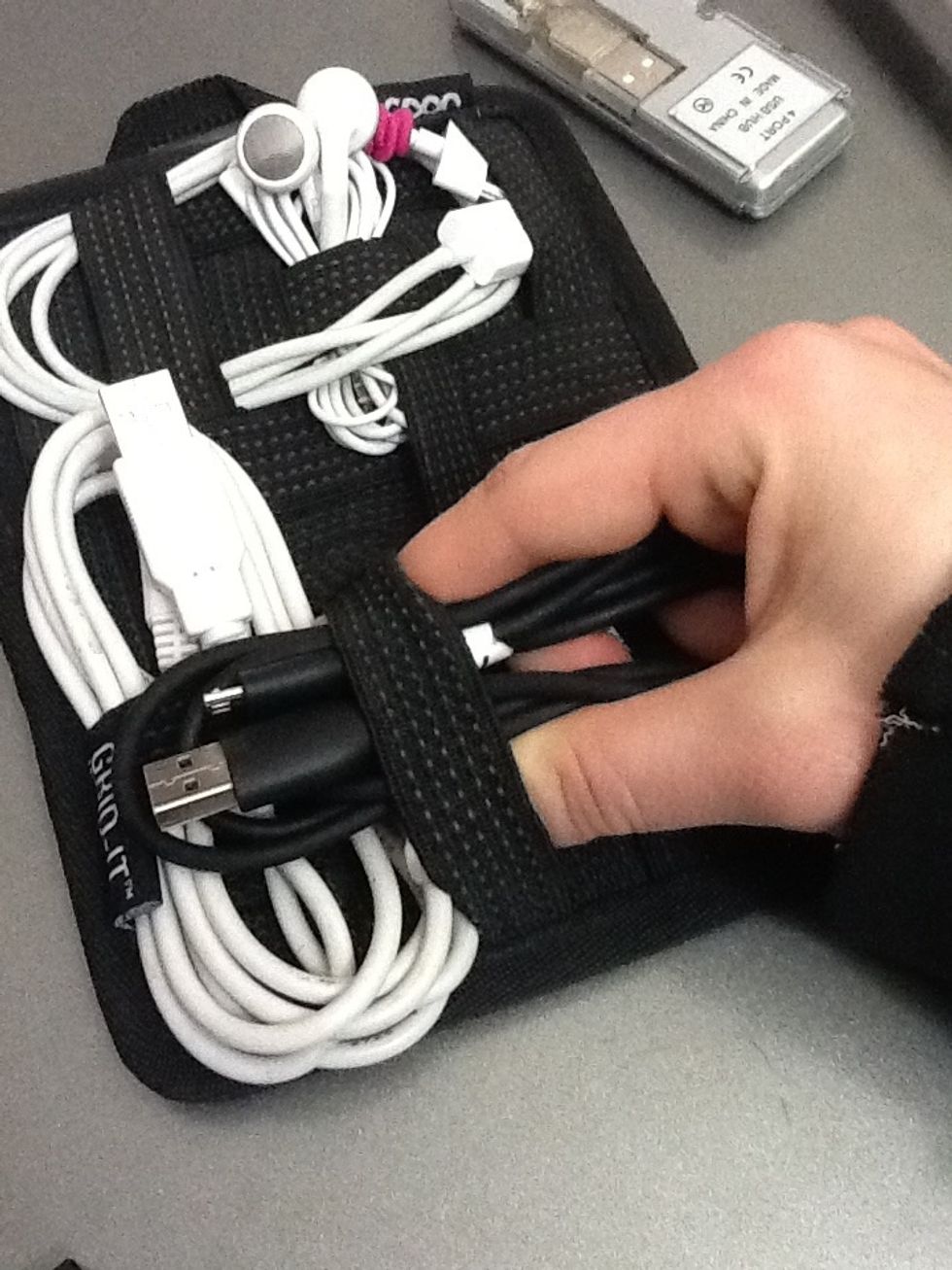 You can overlap items in your Grid-It , if a loop doesn't quite fit.