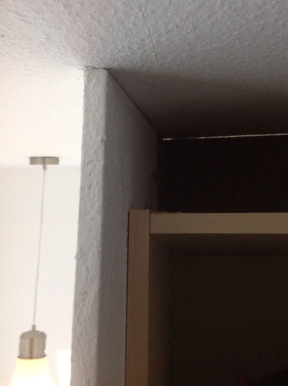 You can see a litte better how it was done in our other room where we disguised a shelf with the same method.