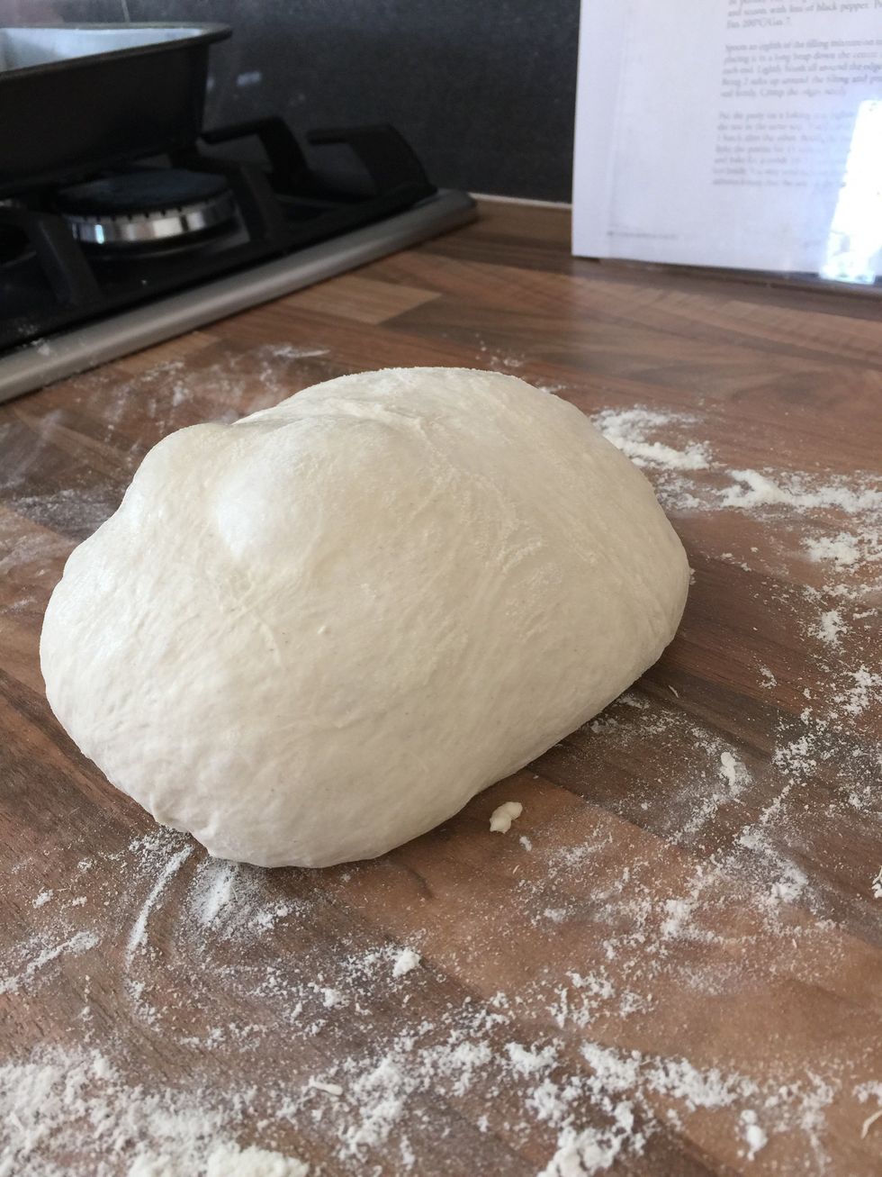 You can see a rounding and tucking technique in my original guide (which used oil instead of flour).