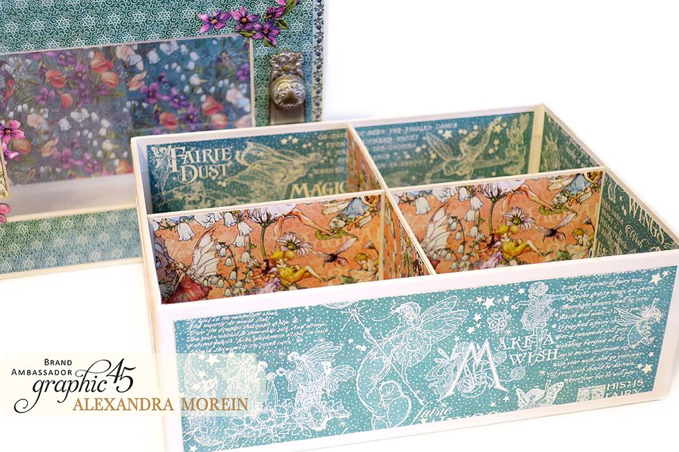 You can store anything you want inside this box. But! Did you know that it can hold now 48 bottles of Ranger Stickles or Liquid Pearls? You should try putting them in :)