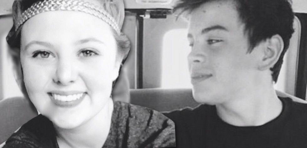 You can't fangirl without having a great love of a celebrity. There's nothing to fangirl over if you don't love the person.