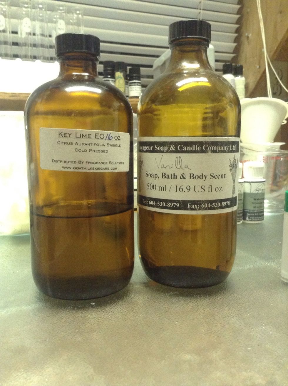 You can use essential oils - HOWEVER check the safe usage of the EO before using. We're using 3% in this recipe, and a lot of them shouldn't be used at such a high level. If in doubt, leave it out!