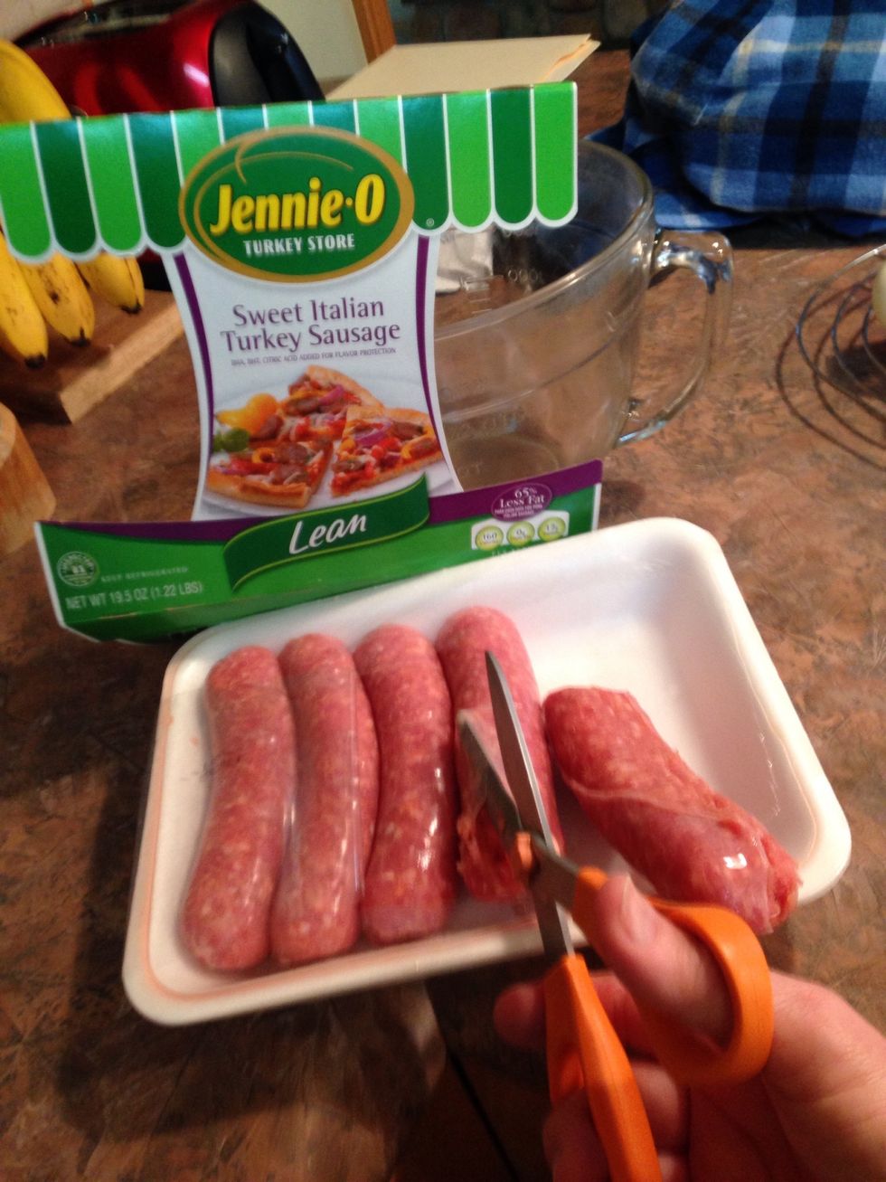 You can use pork sausage in bulk or if you have links, it's very easy to cut off casing with kitchen sheers. I like the sweet Italian turkey sausage. I actually had a 19 oz. package and large eggs.