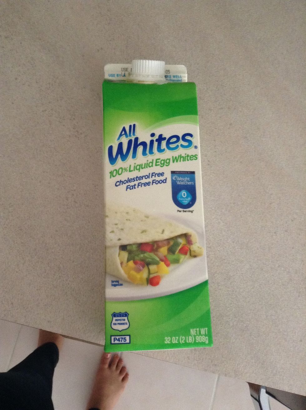 You can use regular eggs or egg whites.