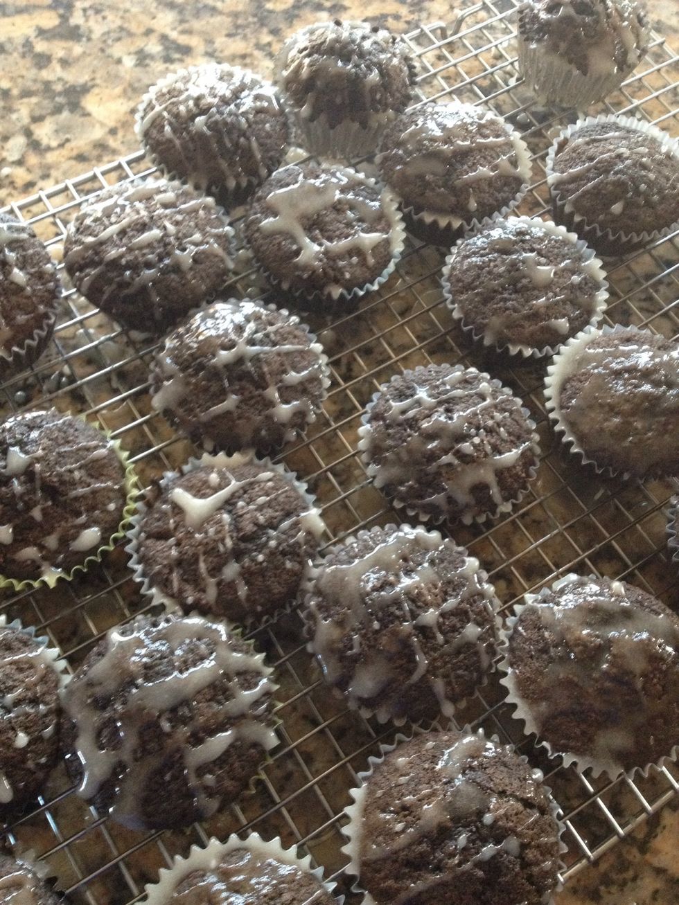 You could also just dunk them, but I like the drizzle. Enjoy!