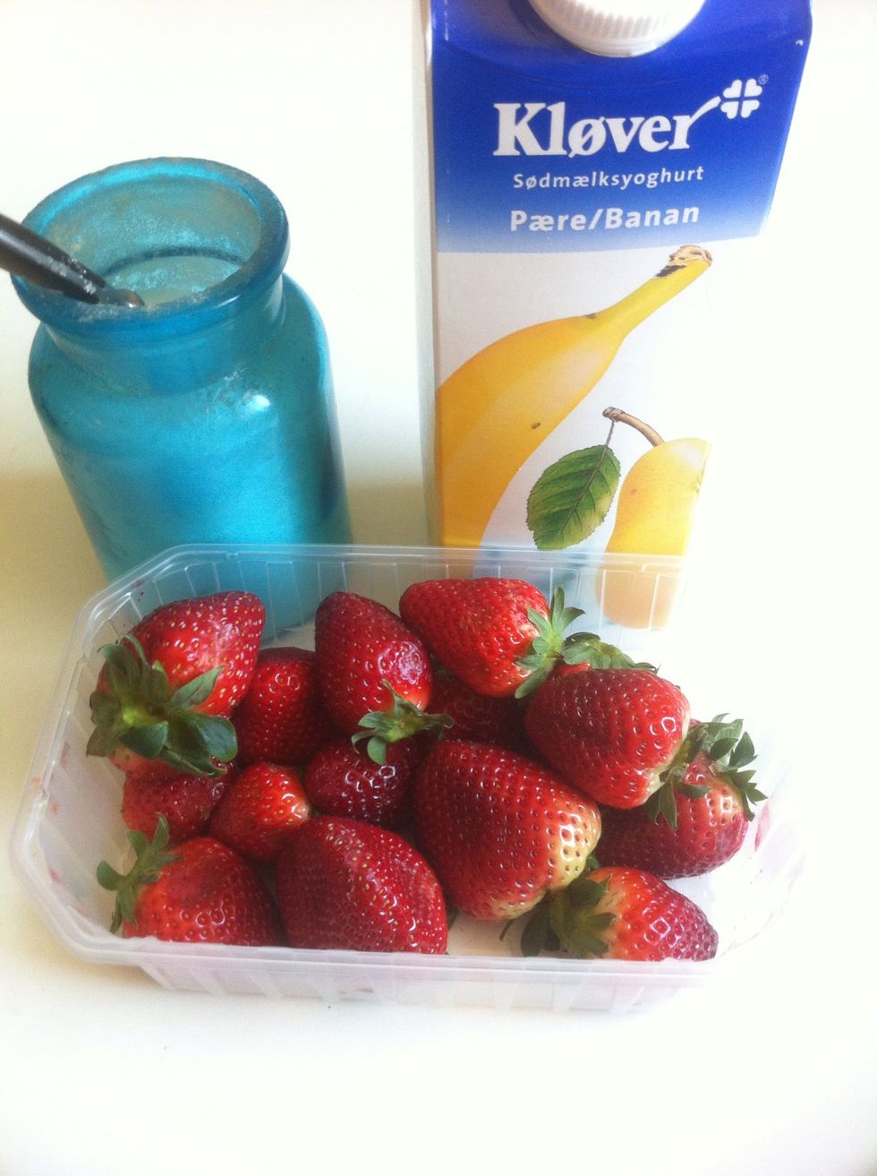 You'll need : Strawberrys, Yoghurt And Sugar