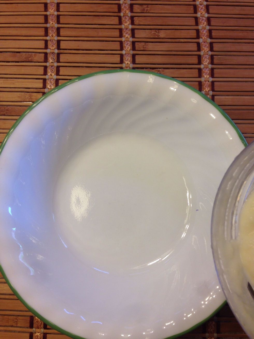 You may pour it into a bowl. www.foodbox.tv