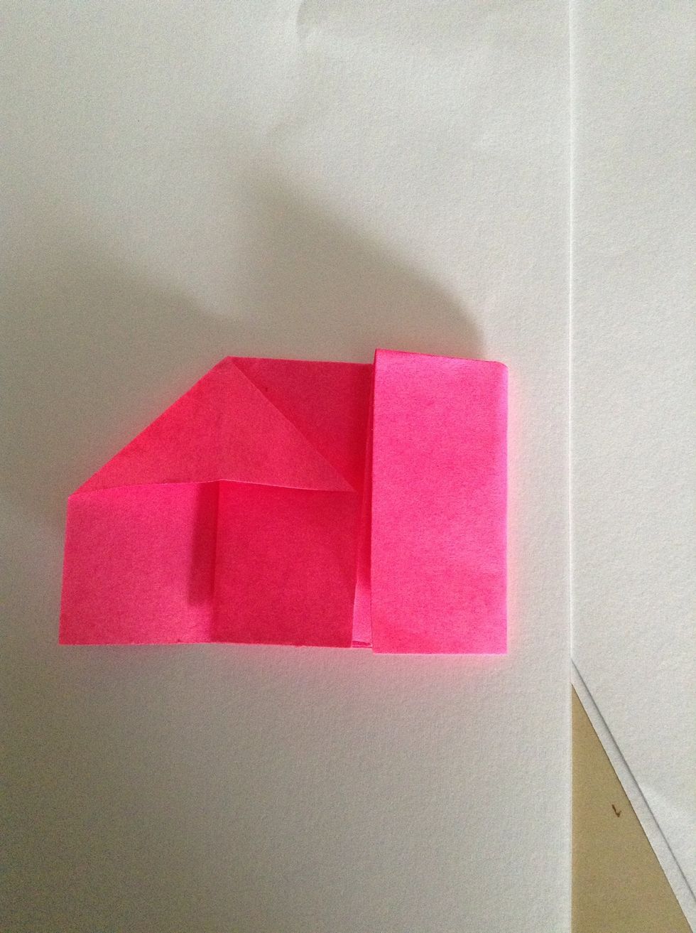 You need to push it flat so looks like this, this is the most difficult step so I have done a video, sorry the quality is awful but I hope it helps you.