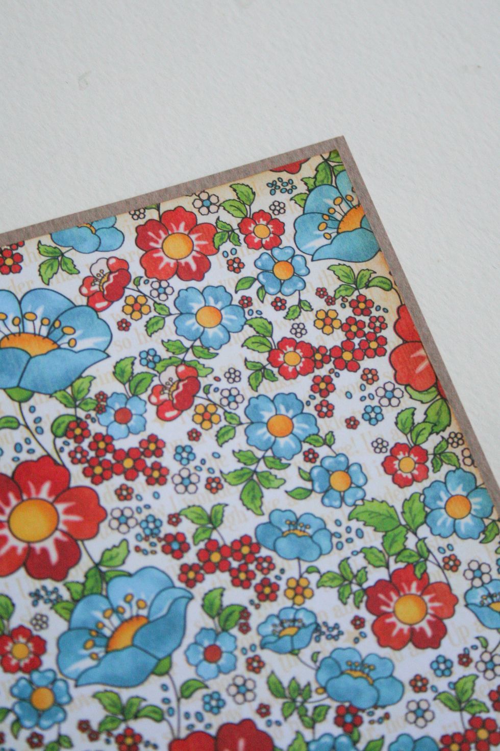 You need to retreat from the edge of the kraft paper. Scrap paper must be like in kraft frame.