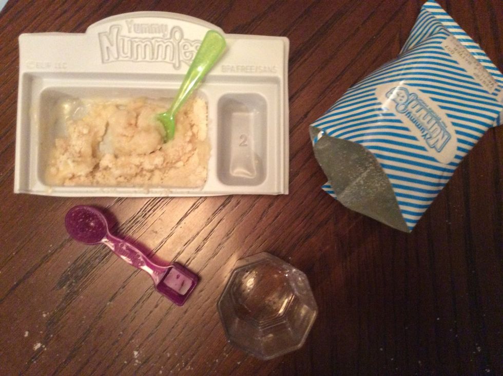 You're going to mix 12 a scoops of the vanilla batter and 5 b scoops of water, I put my water in a shot glass because I thought it was easier!\ud83d\udc9c