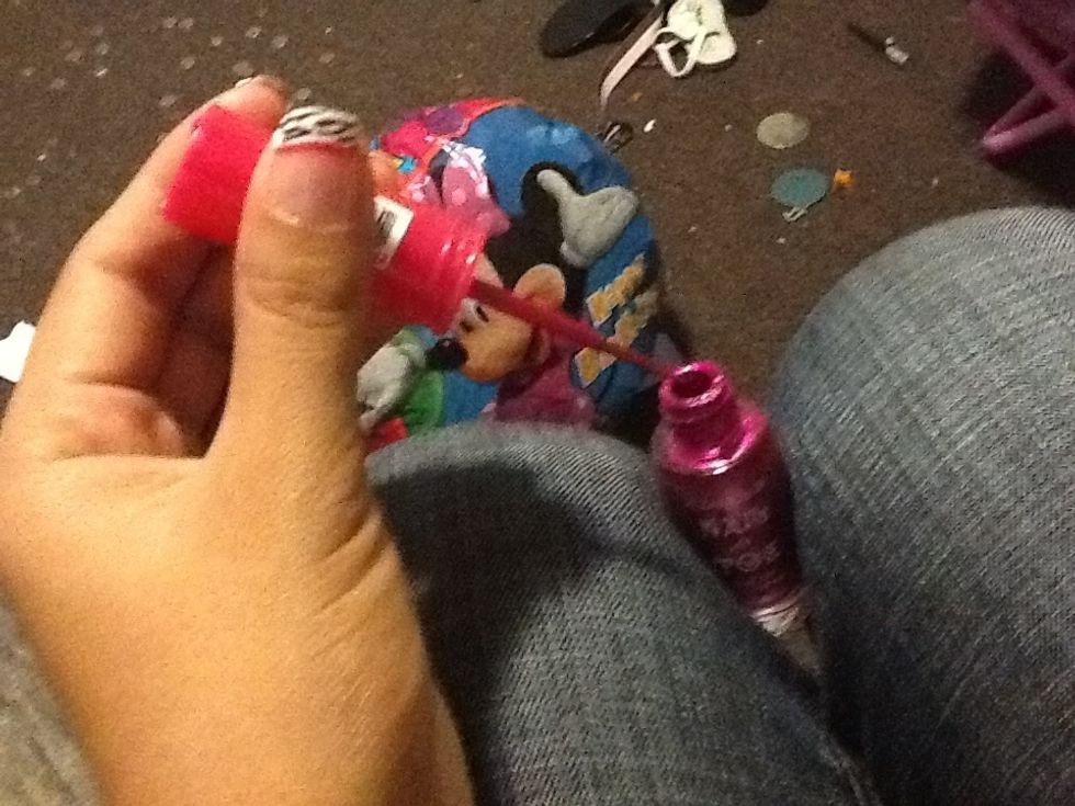 You see is the thin brush.. Excuse the mess