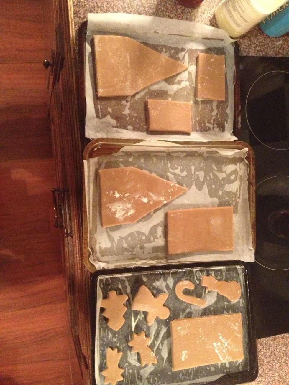 You should have; two roof panels, two sides, two front panels and some spare dough for other diabolical desserts (angels, candy canes, shooting stars...)