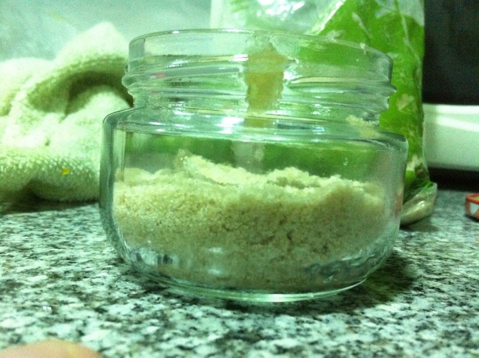 You should measure 2 parts of sugar for 1 of oil