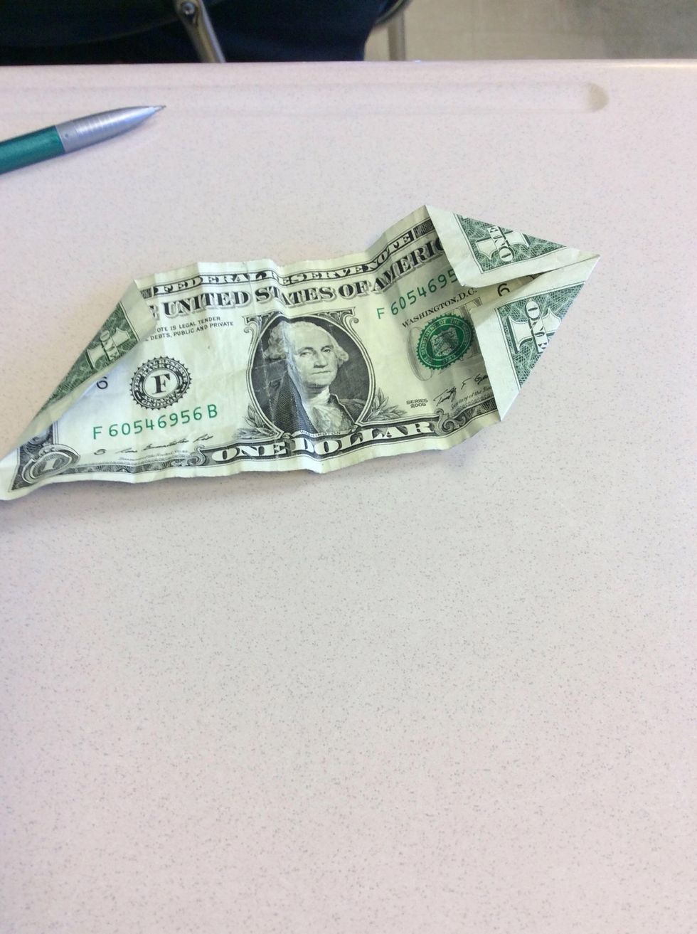 How to make an origami star out of dollar bills - B+C Guides
