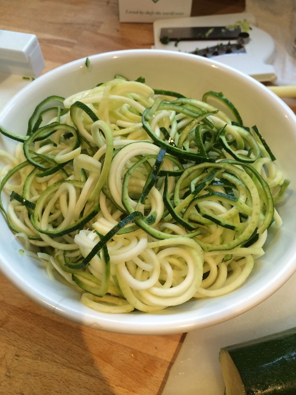 You want one medium size courgette per person. After spiralising I was left with the insides and end bits that didn't cut. So I added them to the oven for grilling to put in the sauce.