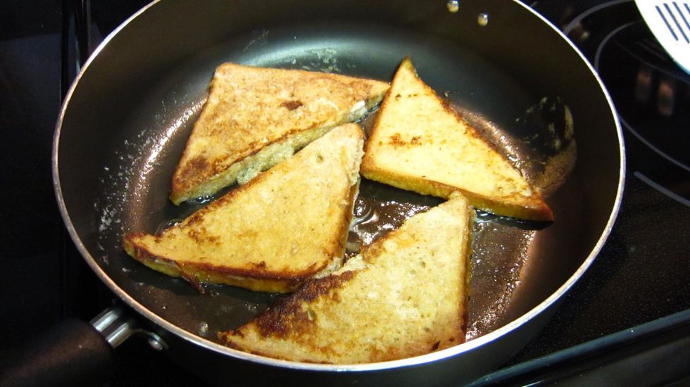 You want to get this Golden brown color. This is when the Aroma of Ceylon Cinnamon will truly astound you. Ceylon Cinnamon has a subtle taste but the aroma is out of this world.  C'est Magnifique!