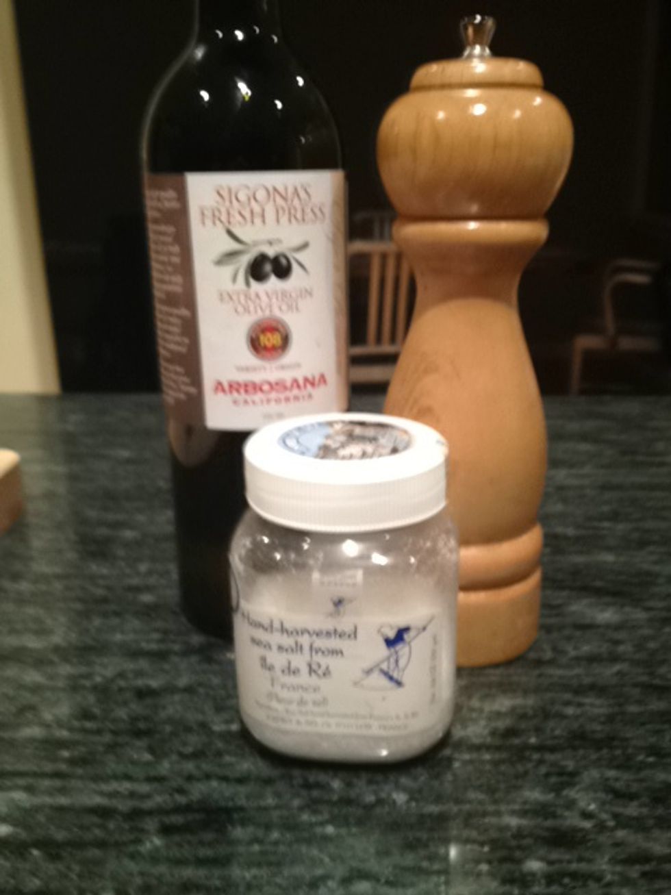 You will also need olive oil, sea salt and pepper.