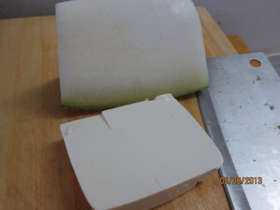You will need a small piece of winter melon and soft tofu
