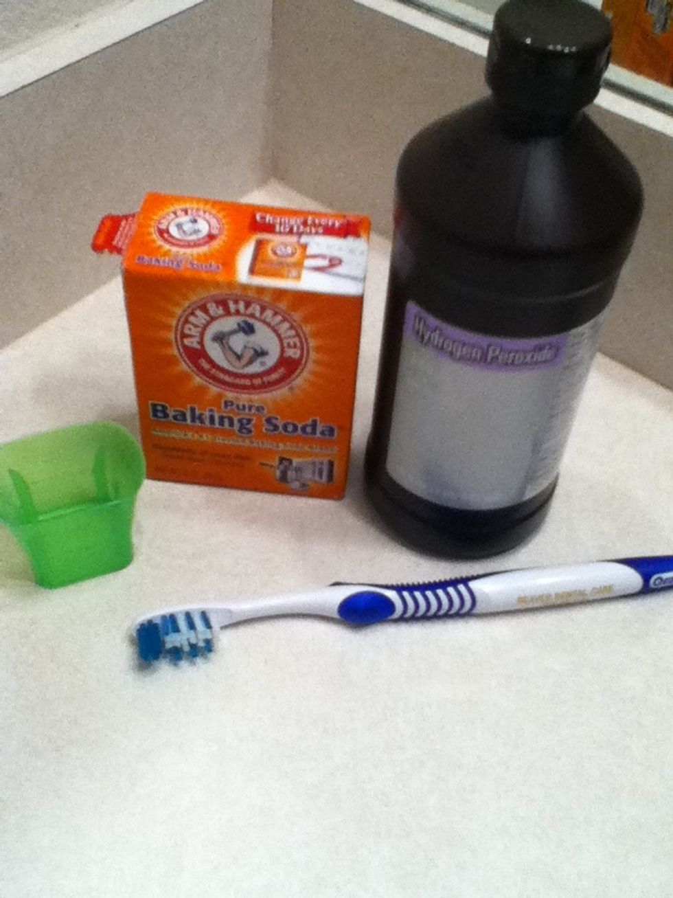 How To Brush Your Teeth With Baking Soda Bc Guides 2768