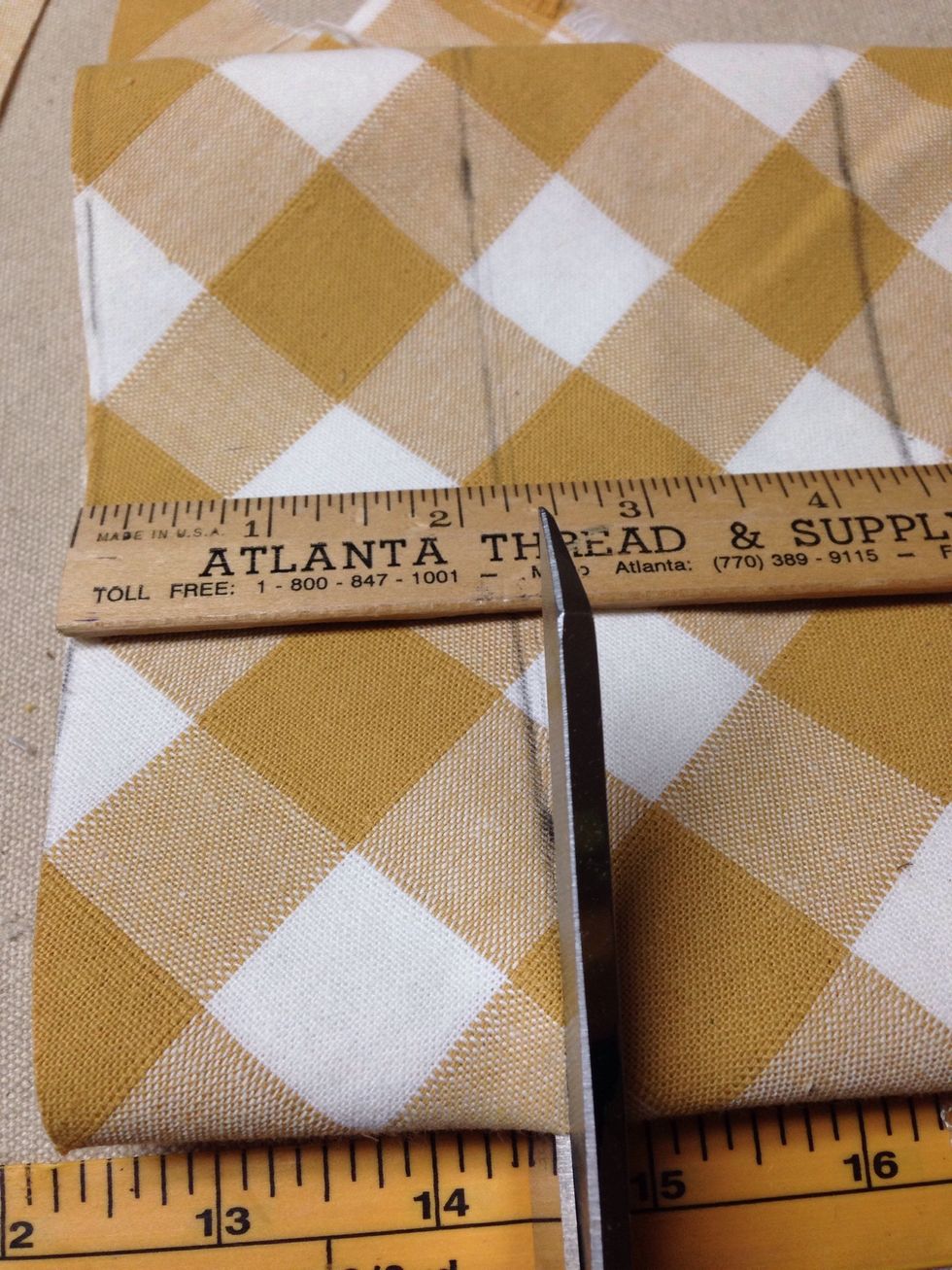 You will need enough banding to go around all 8 large points and across the top of each pocket. Approximately 15 yards